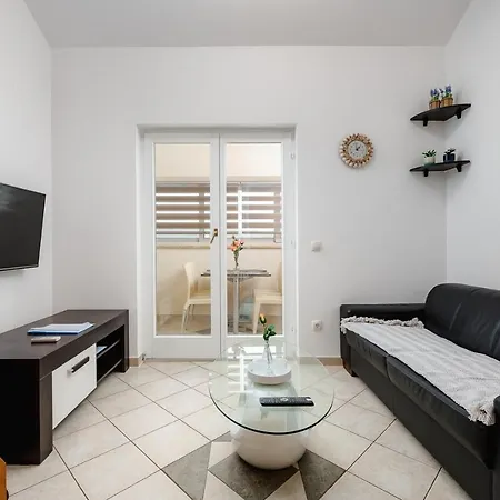 Apartmán Apartment More Affordable And Close To The Beach In Umag - Zambratija